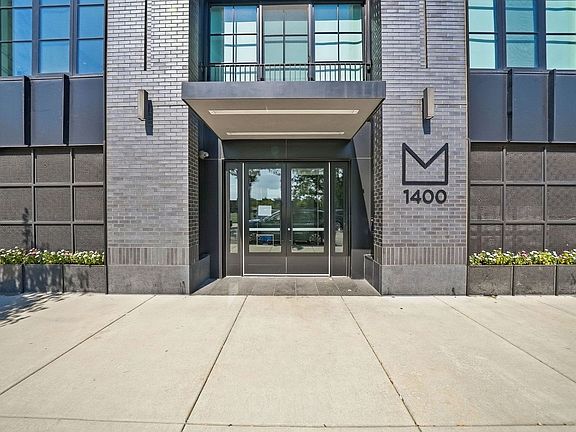 3rd image of 1400 W Monroe St #2B