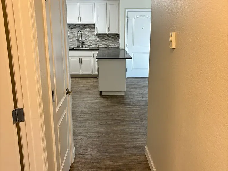 755 14th Ave #214 — Photo 20