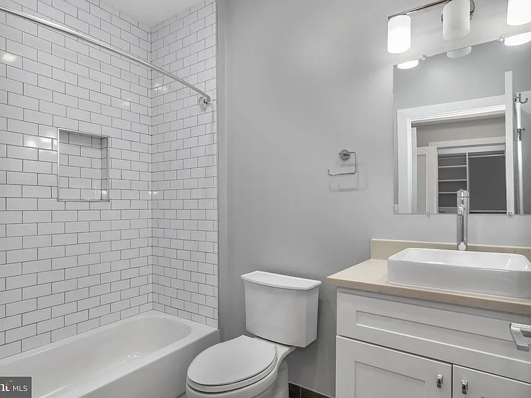 1310 Riggs St NW — Photo 39