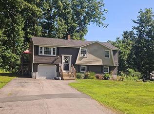 3 Hidden Valley Rd, Windham, NH 03087
