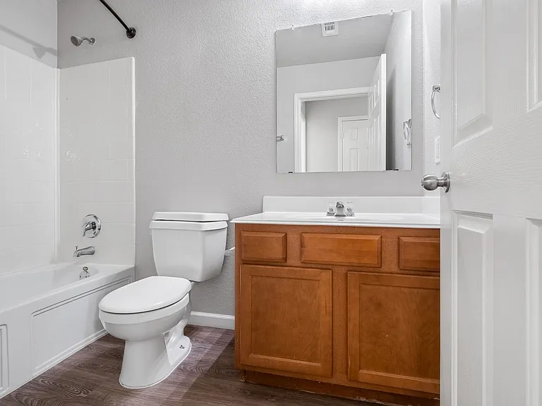 5932 Abby Ann Ln — Photo 16