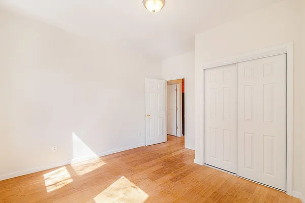 Rented by Compass | media 20