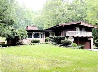 10552 Mayfield Rd, Chesterland, OH 44026