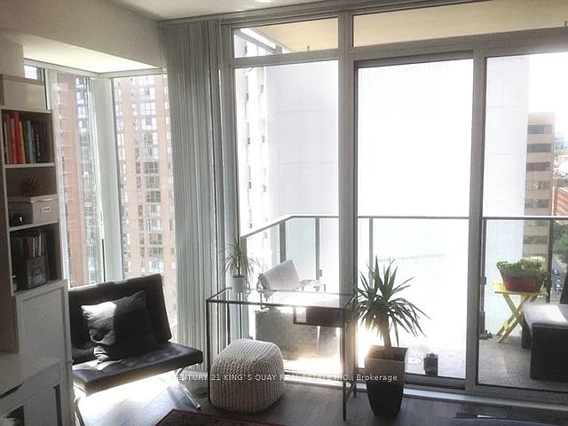 75 Saint Nicholas St #1405 — Photo 6