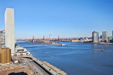 Rented by R New York