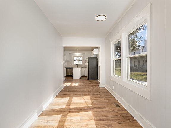 4th image of 109 N Fisher St