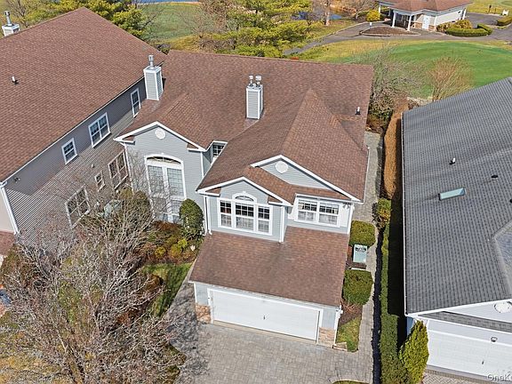 2nd image of 171 Hamlet Drive