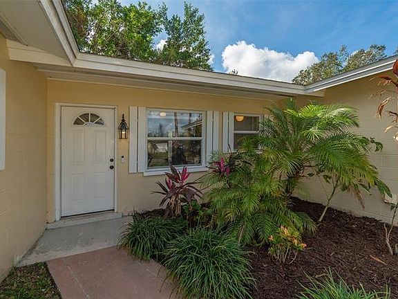 3rd image of 5416 Laurelwood Pl