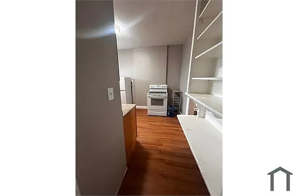 Building Photo - 138 Orchard St #1