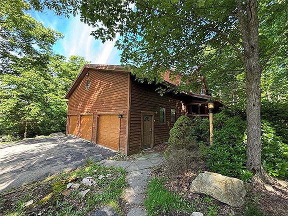 4th image of 2304 S Ridge Dr