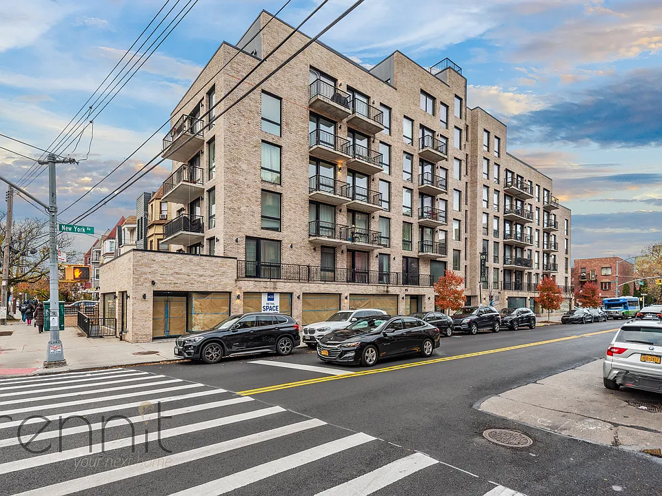 676 New York Ave #PENTHOUSE