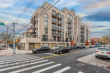 676 New York Avenue, #4M