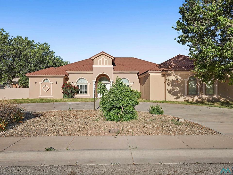 1st image of 1530 La Vina Cir
