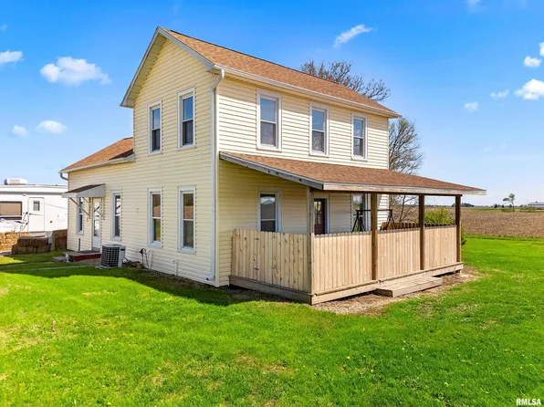 16853 N Wright Rd, Lewistown, IL 61542