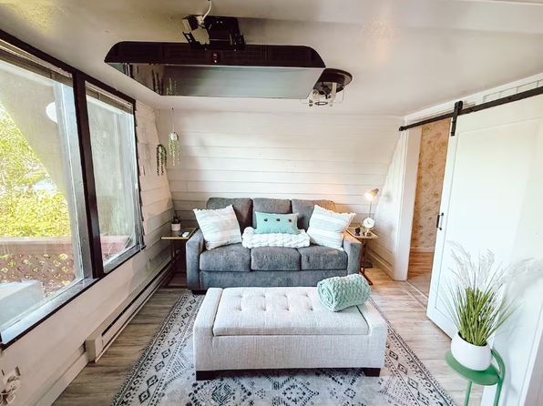 (undisclosed Address)