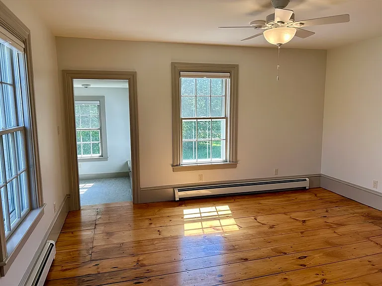 831 Lexington Rd — Photo 17