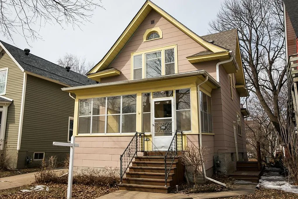 5 bed, $2,500 — Photo 1