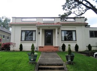 328 W Riverside Dr, Roseburg, OR 97470