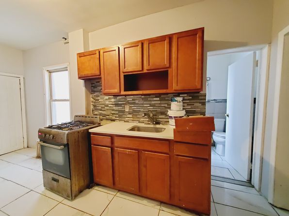 197 Orient Ave FLOOR 1