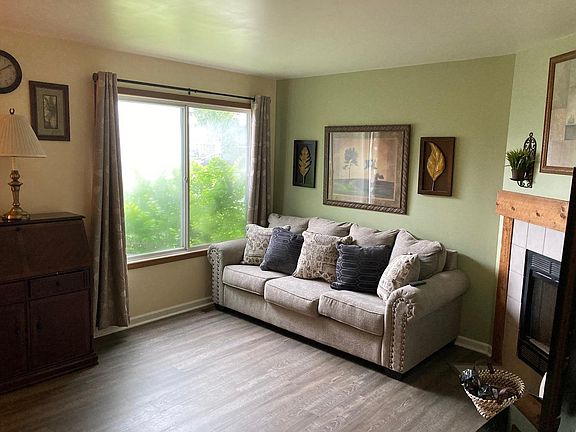 3rd image of 3007 Kelly Ct
