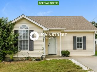 728 Lou Gehrig Cir, La Vergne, TN 37086