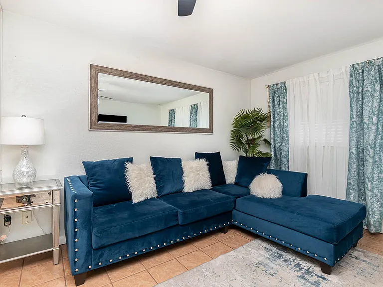 302 Lincoln Ave #10 — Photo 34