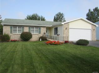 267 Continental Dr, Lockport, NY 14094