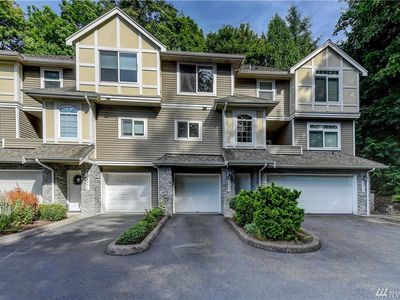 6843 SE Cougar Mountain Way #3, Bellevue, WA, 98006