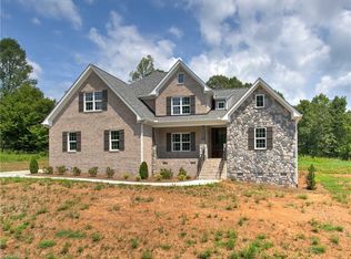 7702 Canter Ct, Oak Ridge, NC 27310