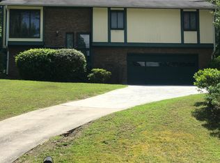 5530 Woodside Dr SW, Atlanta, GA 30331