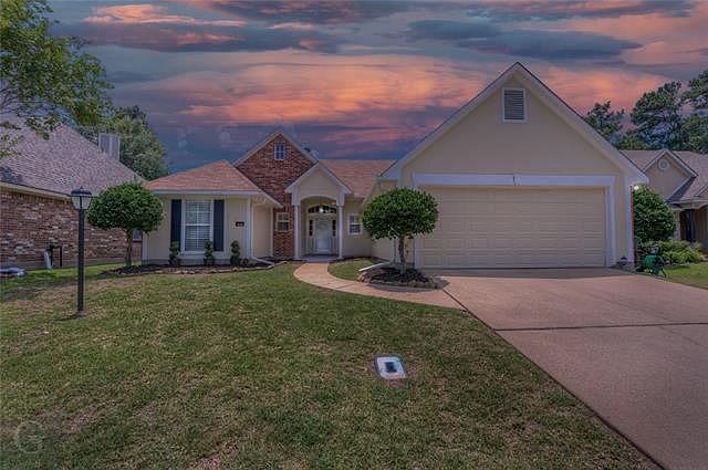 1st image of 10416 Plum Creek Dr