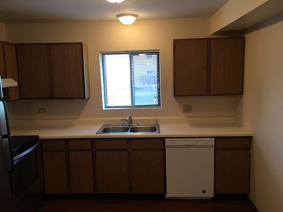 5th image of 1130 Cedar St APT 1B