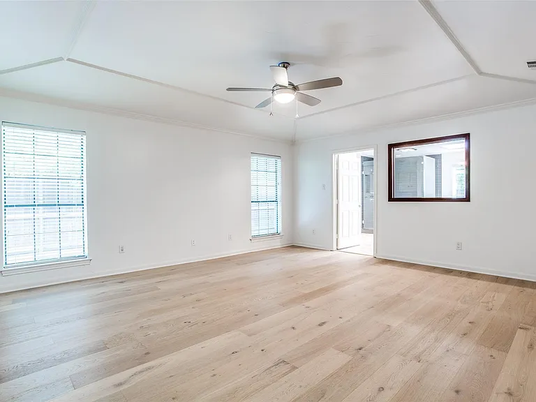 6926 Northwood Rd — Photo 22