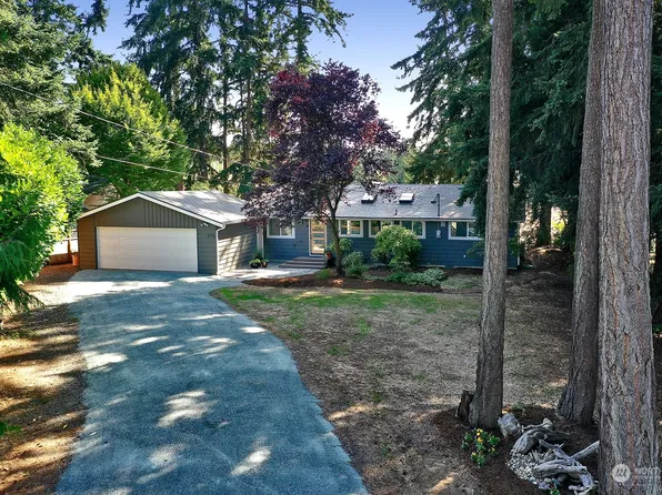 2776 Sun Vista Circle, Clinton, WA 98236