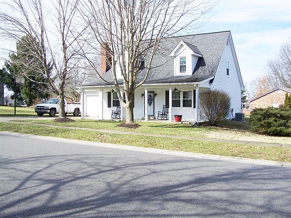 3rd image of 514 Scarborough Dr
