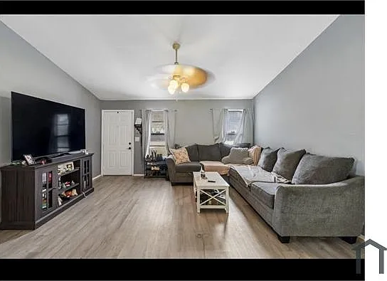 9917 Lake Dr — Photo 8