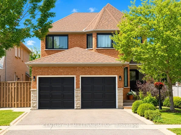 5900 Greensboro Dr #Basement, Mississauga, ON L5M 5S4