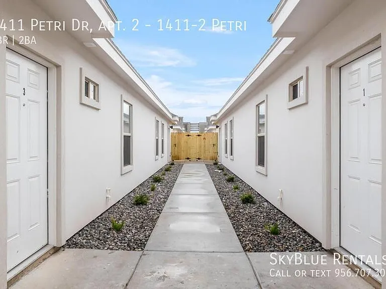 1411 Petri Dr #2 — Photo 4