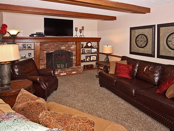 5th image of 102 Wellington Bluff Ct