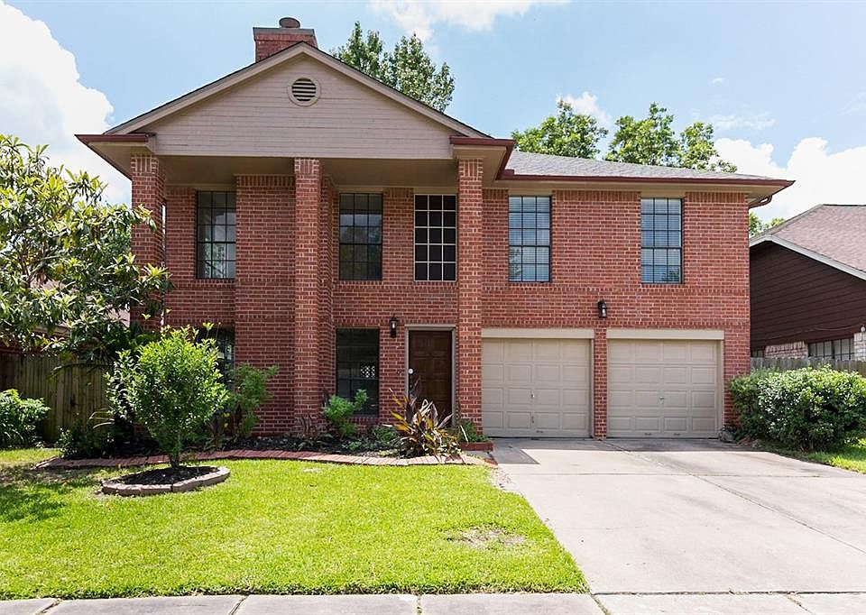 1st image of 2027 Sandy Knoll Dr