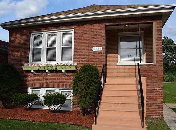 2nd image of 9343 S Wentworth Ave