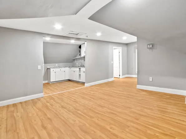63 Bowdoin St #3A, Providence, RI 02909
