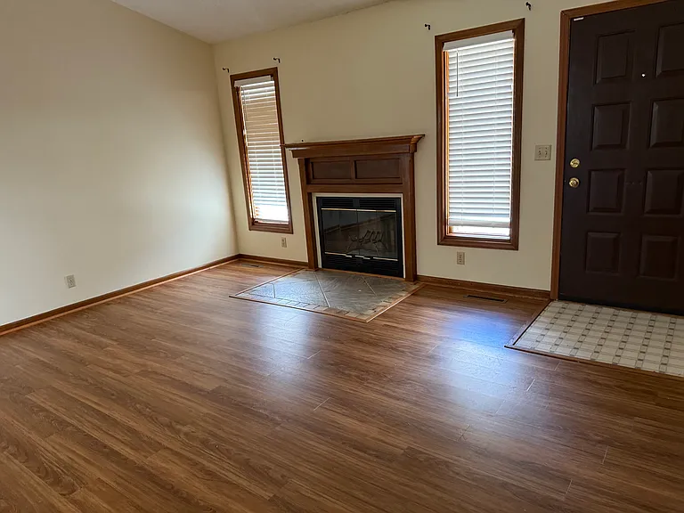 212 S Lark Ln — Photo 7