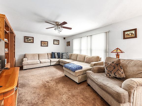 4th image of 149 Newport Dr