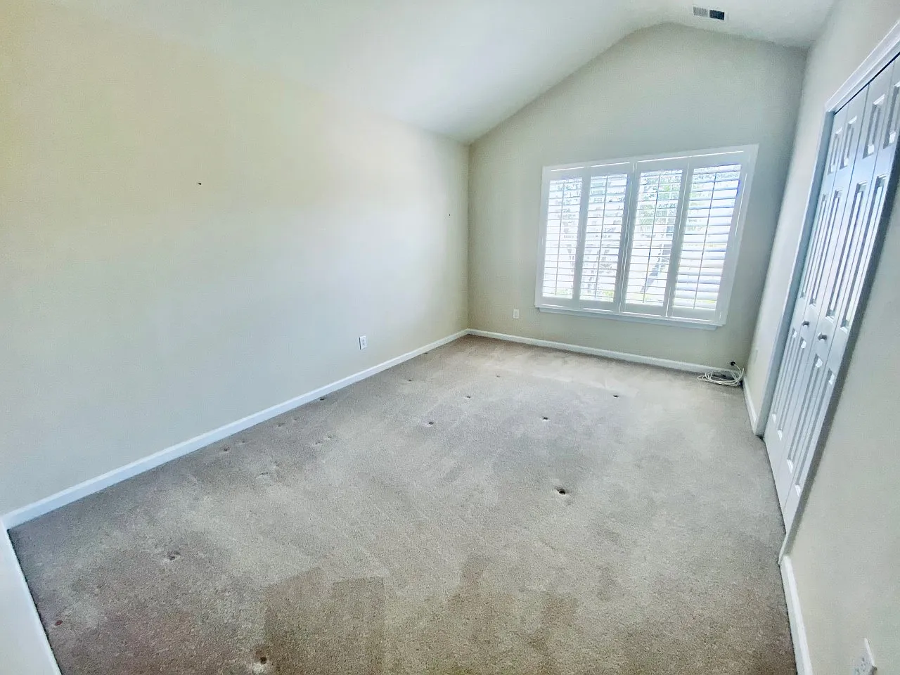 4 bed, 3.0 bath, 2100 sqft, $2,175 — Photo 4