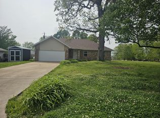 461 Brooke Ave, Sparta, MO 65753