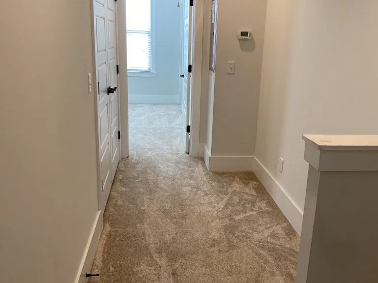 250 Oak Park St — Photo 20
