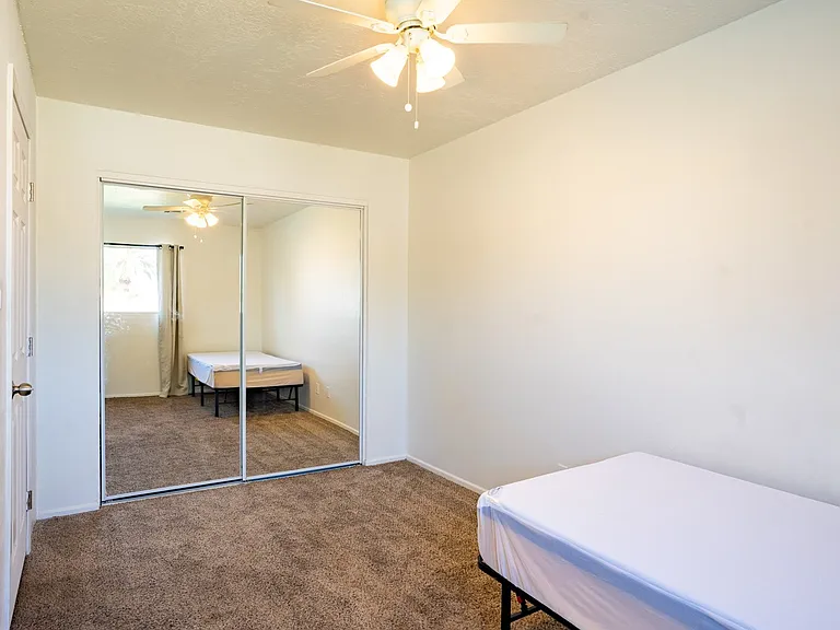 328 E Dunbar Dr #1 — Photo 13