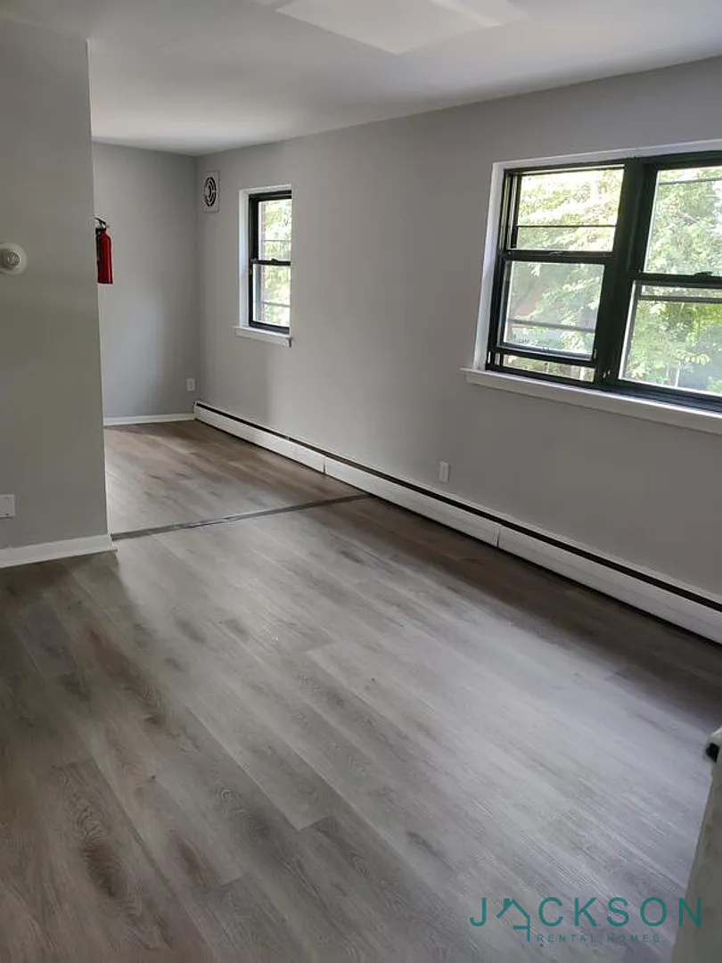 901 Cliveden St. — Photo 4