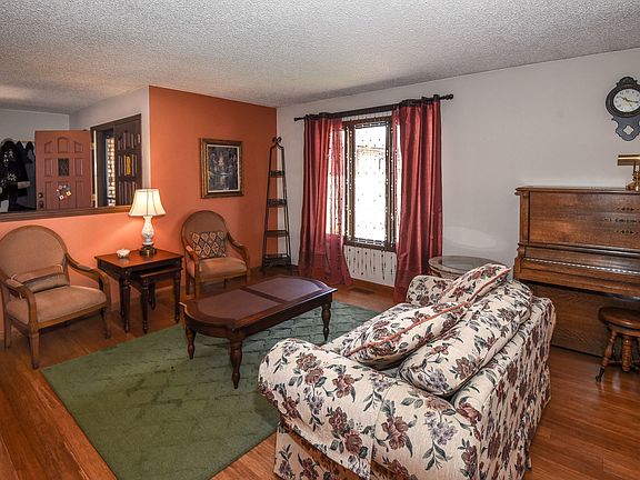 5th image of 342 Woodlane Ct